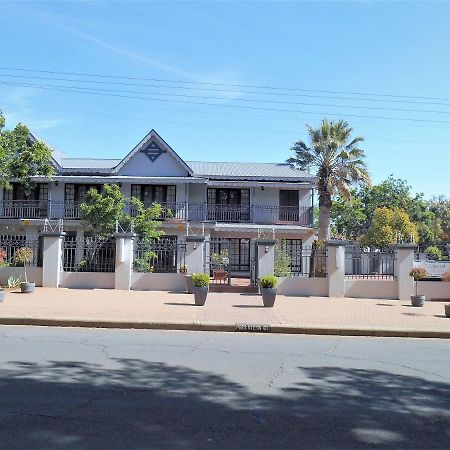 Oakwood Lodge Bloemfontein Dış mekan fotoğraf The main building of the school